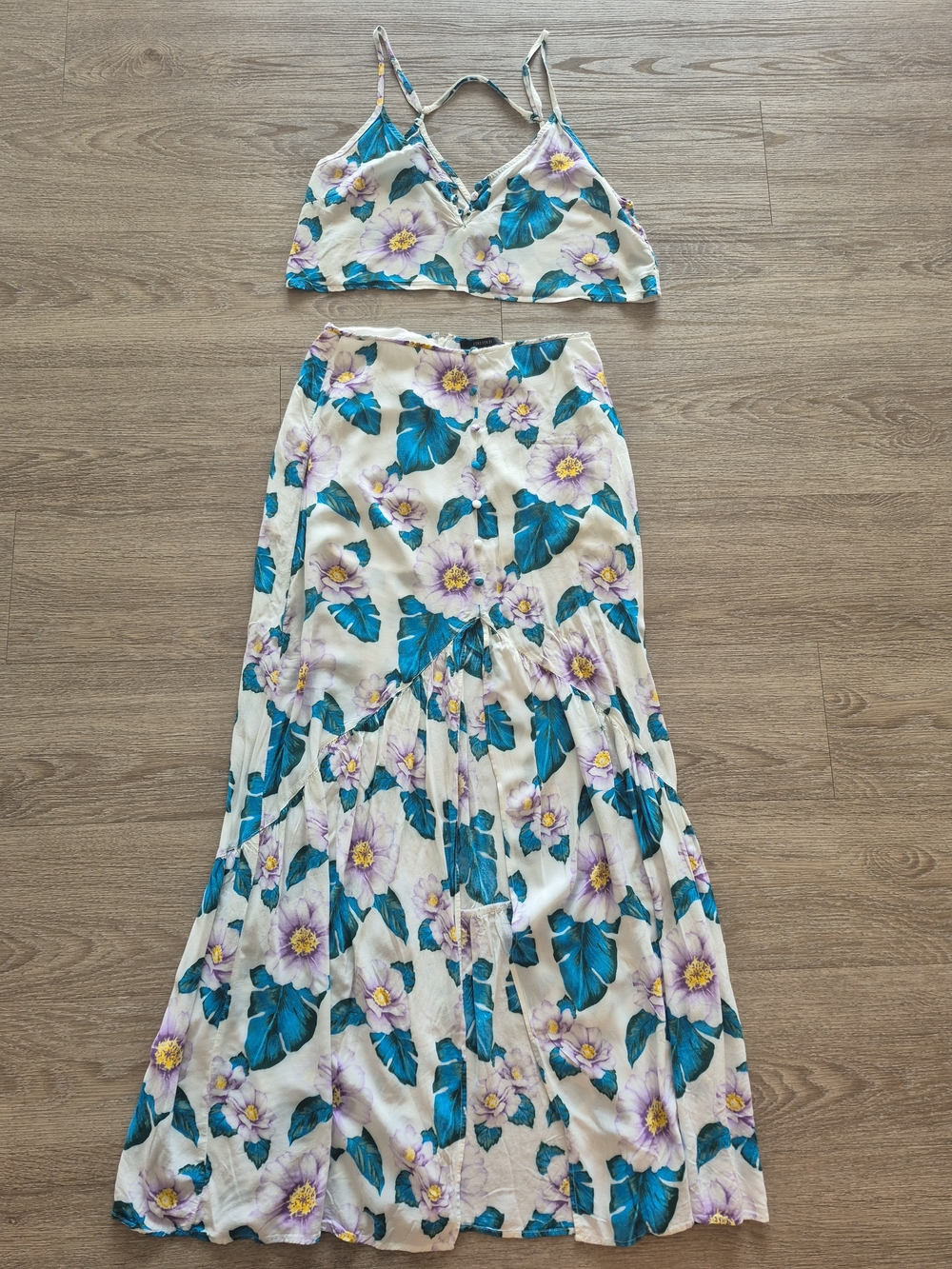 Forever 21 White Floral Two-Piece Maxi Skirt Set with Teal Leaves